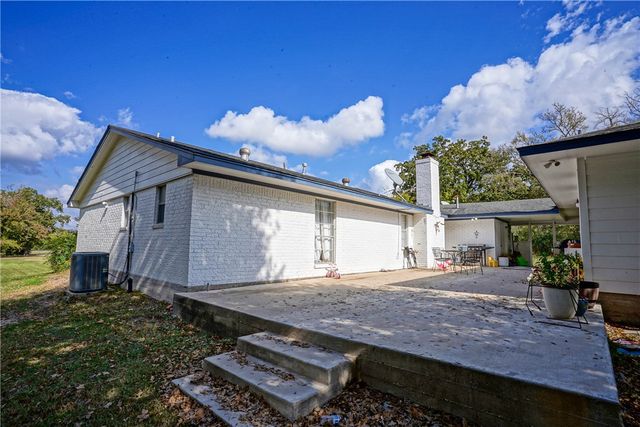 15290 Highway 30, Anderson, TX 77830