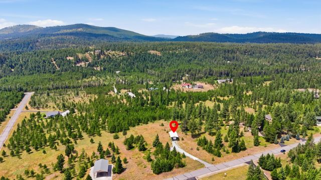 672 Panorama Dr, Newport, WA 99156