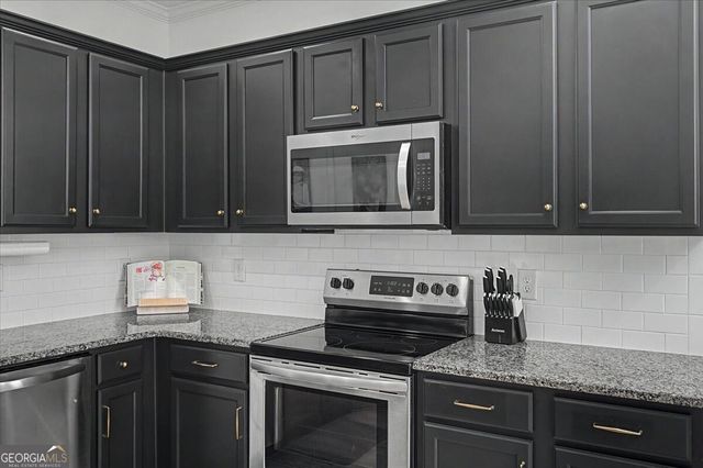 13 Woodland Cove NW, Cartersville, GA 30121