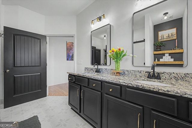 13 Woodland Cove NW, Cartersville, GA 30121