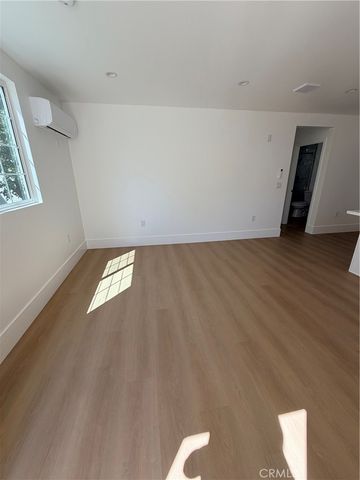 9314 Bryson B, South Gate, CA 90280
