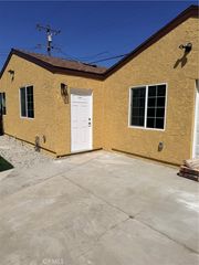 9314 Bryson B, South Gate, CA 90280