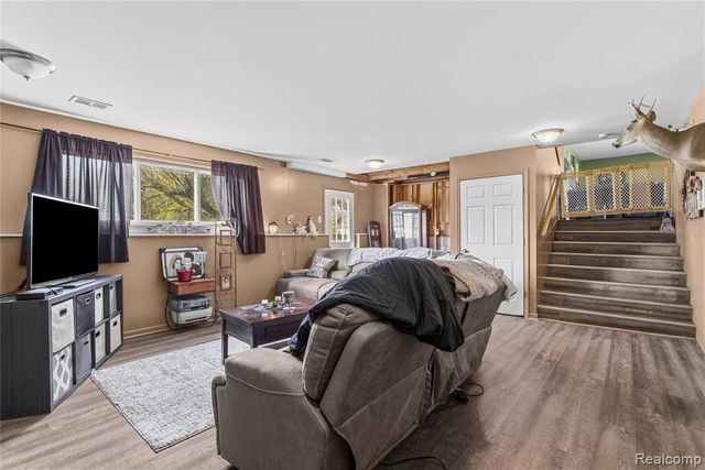 6270 E Dodge Road, Mount Morris, MI 48458