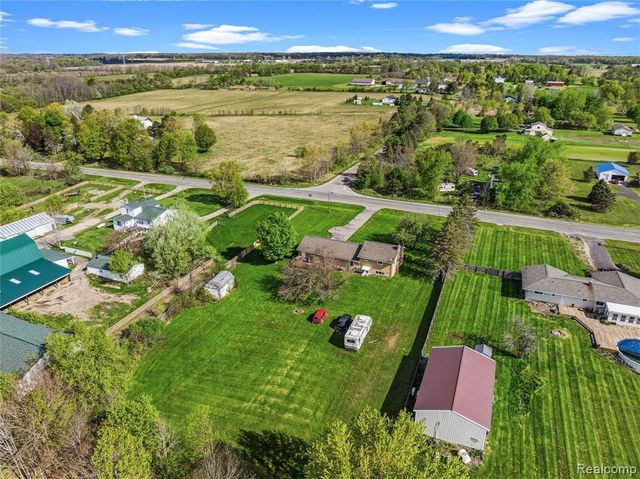 6270 E Dodge Road, Mount Morris, MI 48458