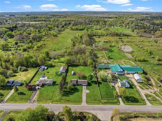 6270 E Dodge Road, Mount Morris, MI 48458