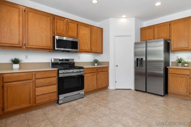926 Bryce Canyon Ave, Chula Vista, CA 91914