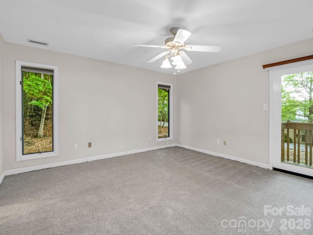 10 Chestnut Ridge Road, Mills River, NC 28759