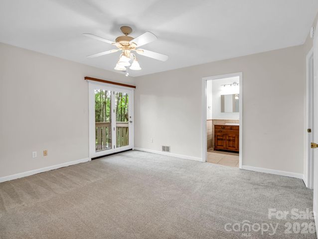 10 Chestnut Ridge Road, Mills River, NC 28759