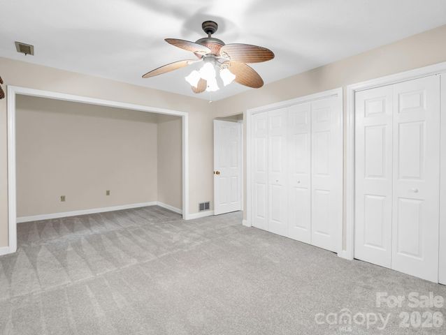 10 Chestnut Ridge Road, Mills River, NC 28759