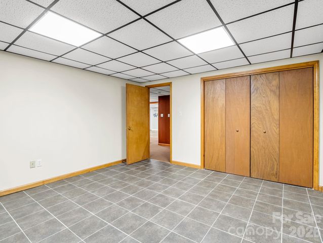 10 Chestnut Ridge Road, Mills River, NC 28759