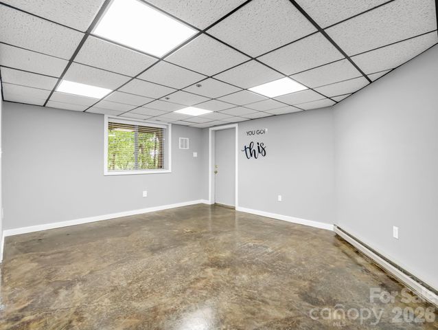 10 Chestnut Ridge Road, Mills River, NC 28759