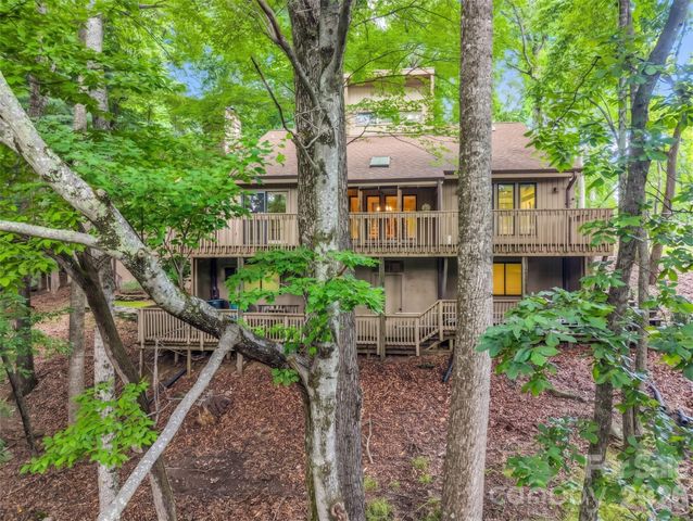 10 Chestnut Ridge Road, Mills River, NC 28759