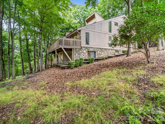10 Chestnut Ridge Road, Mills River, NC 28759