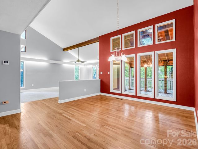 10 Chestnut Ridge Road, Mills River, NC 28759