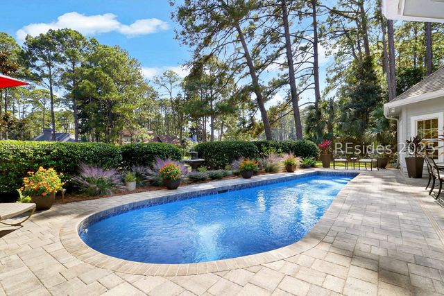 26 Lenora Dr, Hilton Head Island, SC 29926