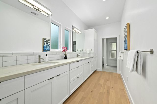 2004 Winsted LN A, Austin, TX 78703