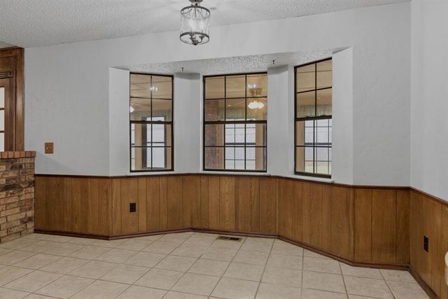 1208 SW 106th Street, Oklahoma City, OK 73170