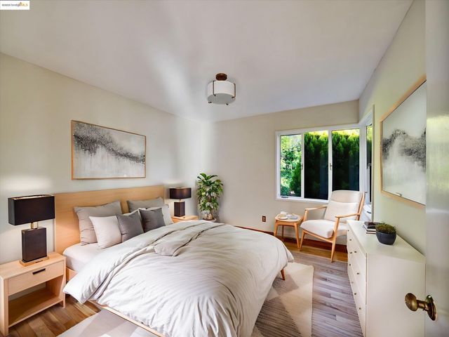 3303 Rubin Dr, Oakland, CA 94602