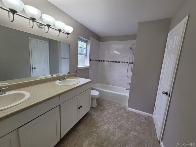 74 Lois Lane, Monroe, NY 10950