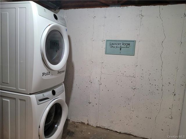 74 Lois Lane, Monroe, NY 10950