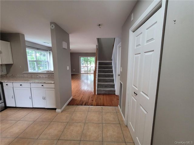 74 Lois Lane, Monroe, NY 10950