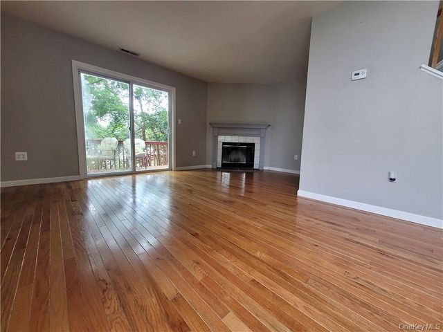 74 Lois Lane, Monroe, NY 10950