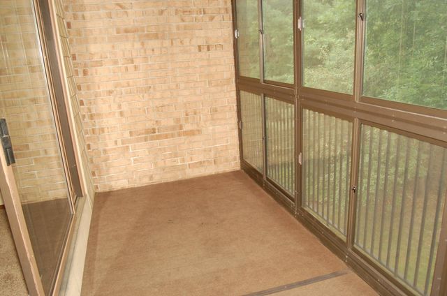 1887 Silver Bell Road 318, Eagan, MN 55122