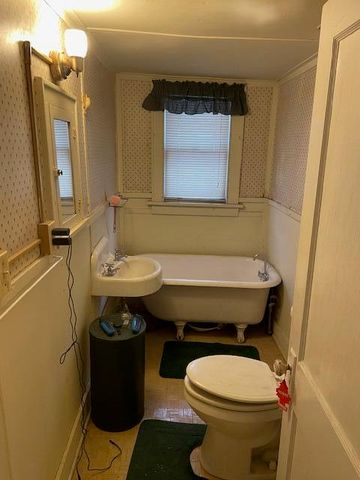 1030 Sophia Street, Muskegon, MI 49442