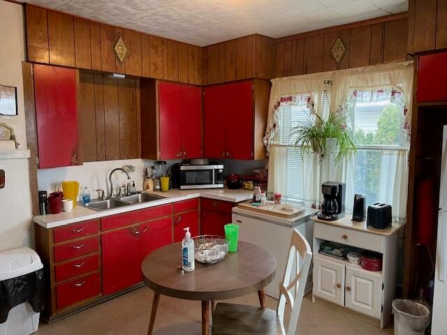 1030 Sophia Street, Muskegon, MI 49442