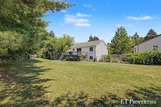 1210 Palmer Court, Grand Rapids, MI 49505