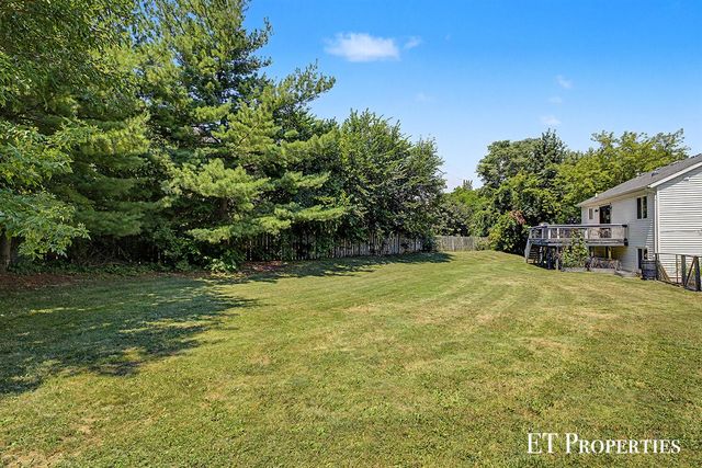 1210 Palmer Court, Grand Rapids, MI 49505