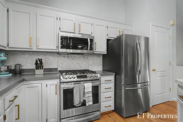 1210 Palmer Court, Grand Rapids, MI 49505
