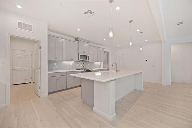 301 Gleam Pl, Roseville, CA 95747