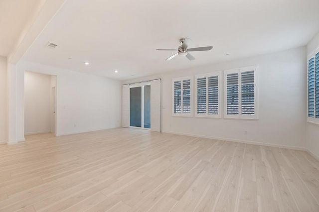 301 Gleam Pl, Roseville, CA 95747