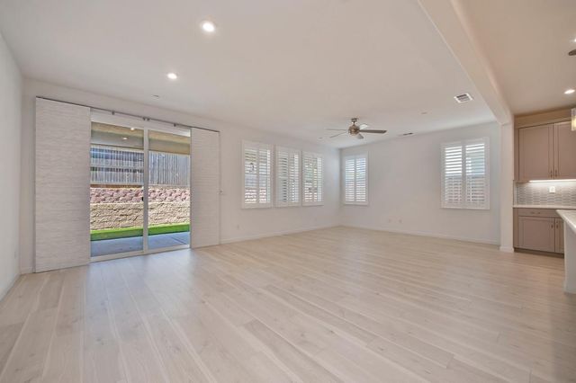 301 Gleam Pl, Roseville, CA 95747