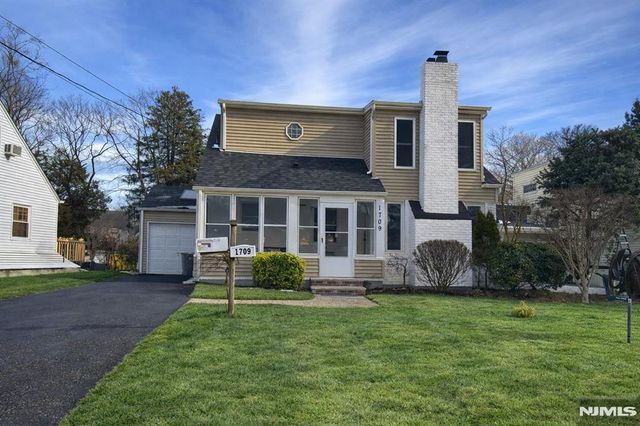 17-09 Well Drive, Fair Lawn, NJ 07410