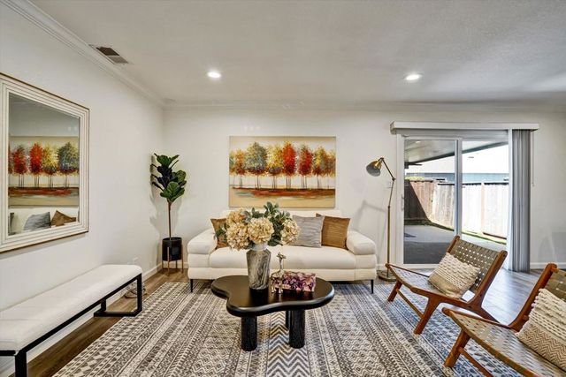 13921 13921 Tahiti Rd, San Leandro, CA 94577