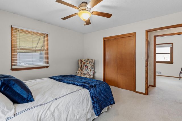 2565 Martin Way, White Bear Lake, MN 55110