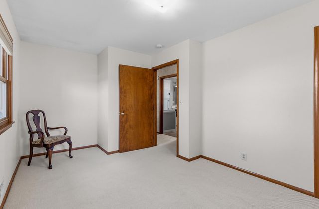 2565 Martin Way, White Bear Lake, MN 55110