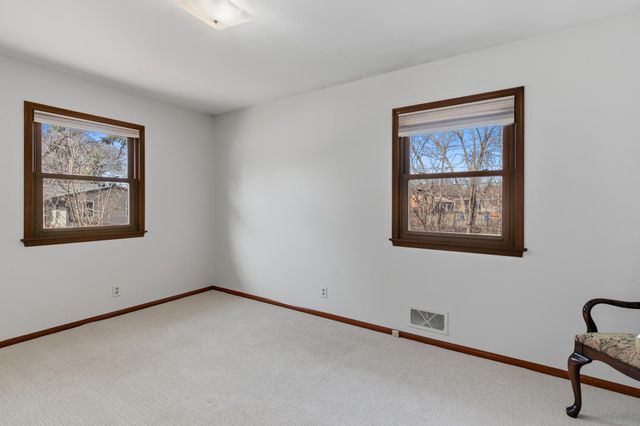 2565 Martin Way, White Bear Lake, MN 55110