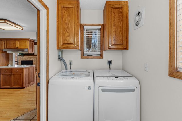 2565 Martin Way, White Bear Lake, MN 55110