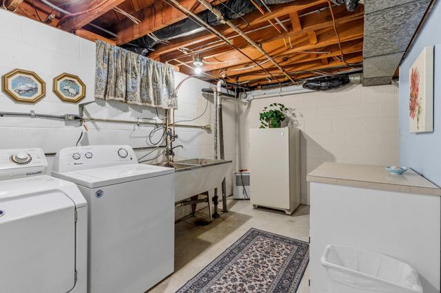 2565 Martin Way, White Bear Lake, MN 55110