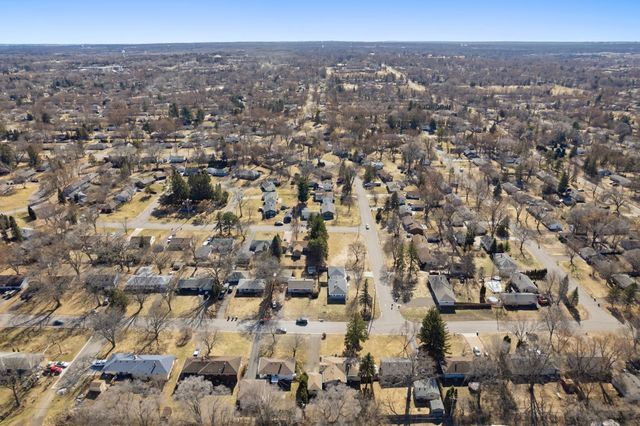 2565 Martin Way, White Bear Lake, MN 55110