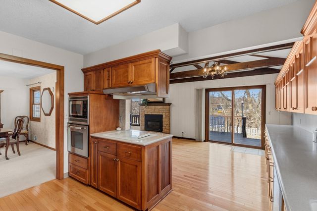 2565 Martin Way, White Bear Lake, MN 55110