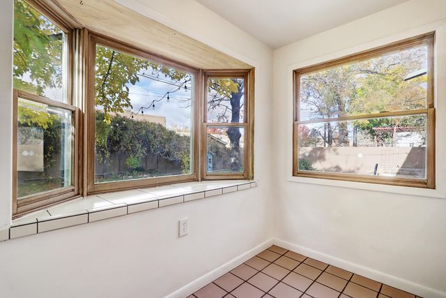 809 Wellesley Drive NE, Albuquerque, NM 87106