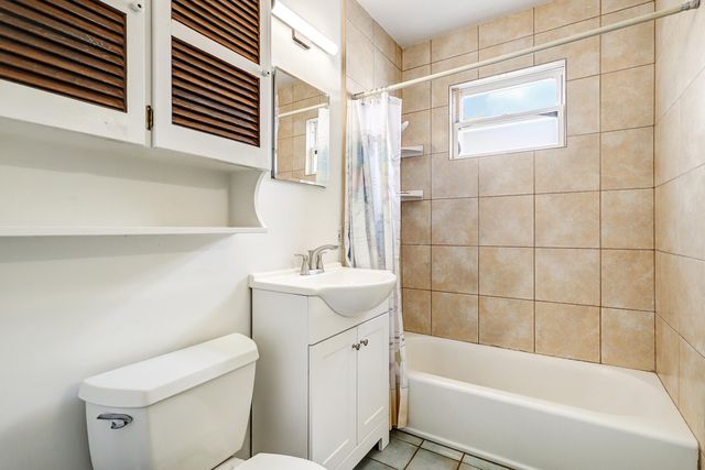 809 Wellesley Drive NE, Albuquerque, NM 87106