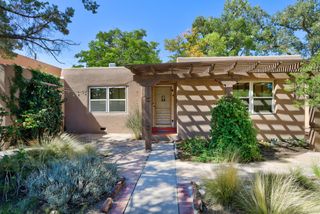 809 Wellesley Drive NE, Albuquerque, NM 87106