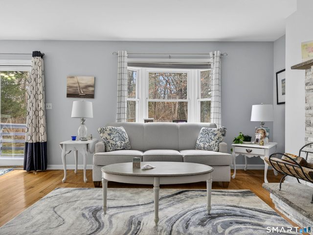 10 Castle Meadow Drive 10, Stonington, CT 06379
