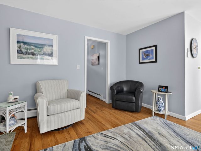 10 Castle Meadow Drive 10, Stonington, CT 06379
