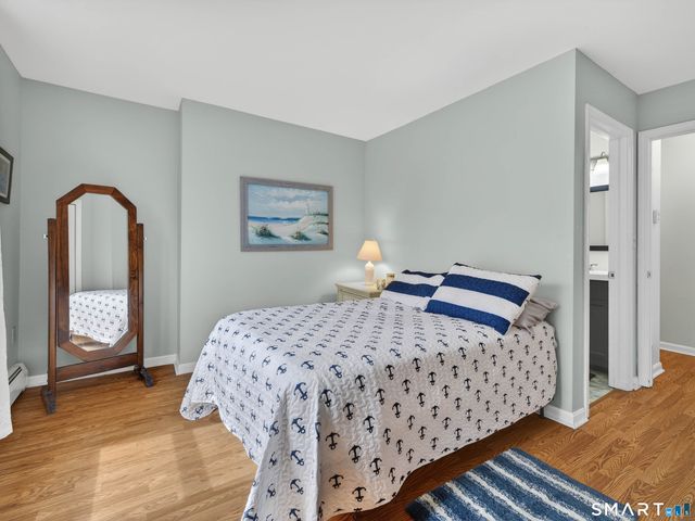 10 Castle Meadow Drive 10, Stonington, CT 06379